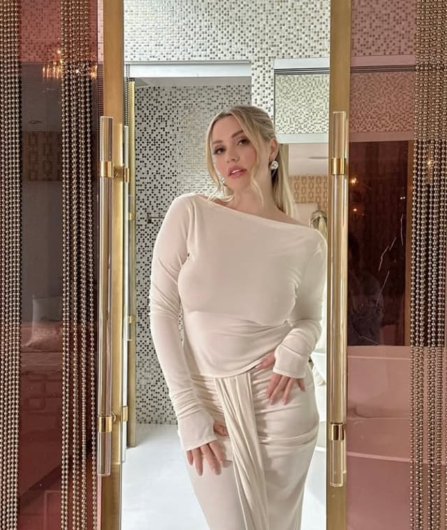 Mia Malkova 4